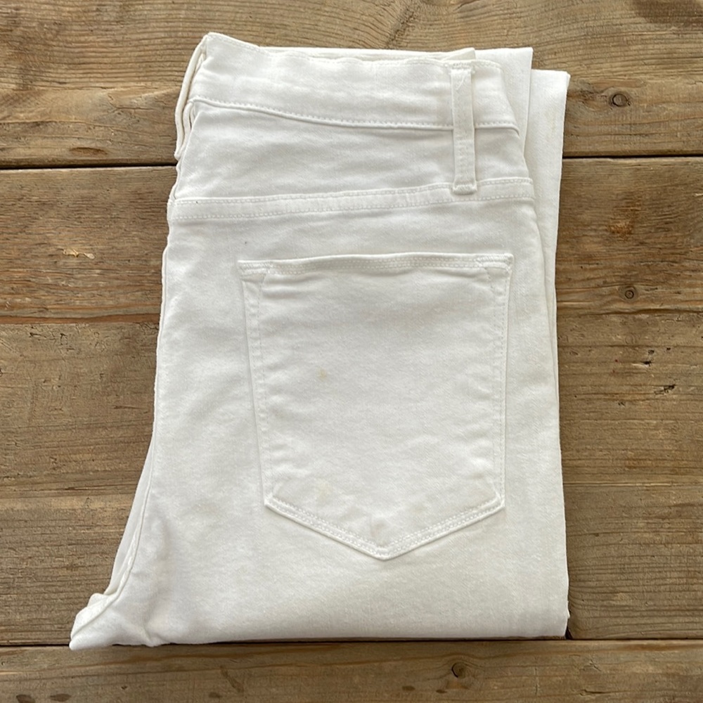 FRAME white jeans - “Le High Straight” - size 27